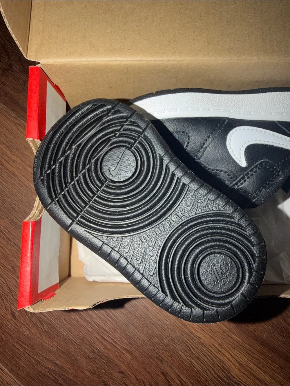 Nike Court Borough Low 2 (TDV)  Black and White Velcro Sneakers baby